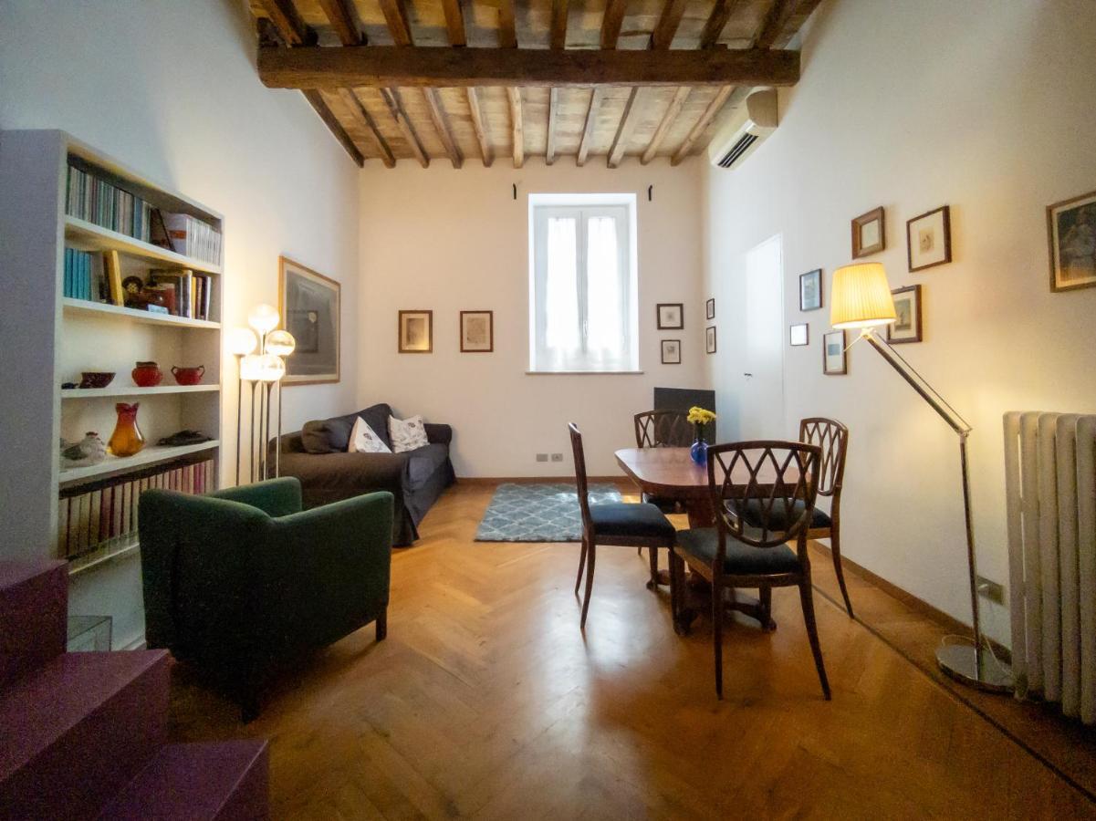 ローマRaffaello Terrace - Near Piazza Navonaアパートメント エクステリア 写真