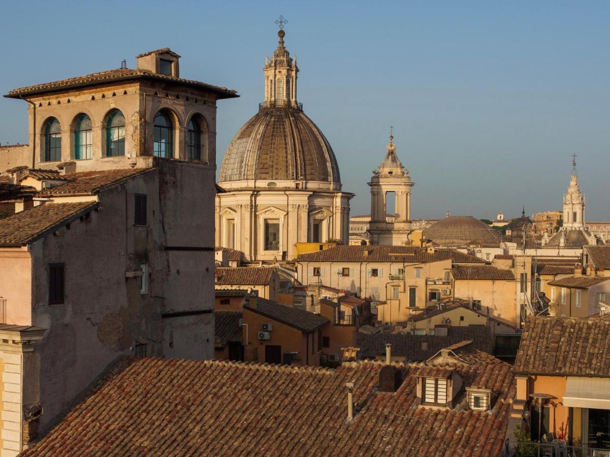 ローマRaffaello Terrace - Near Piazza Navonaアパートメント エクステリア 写真
