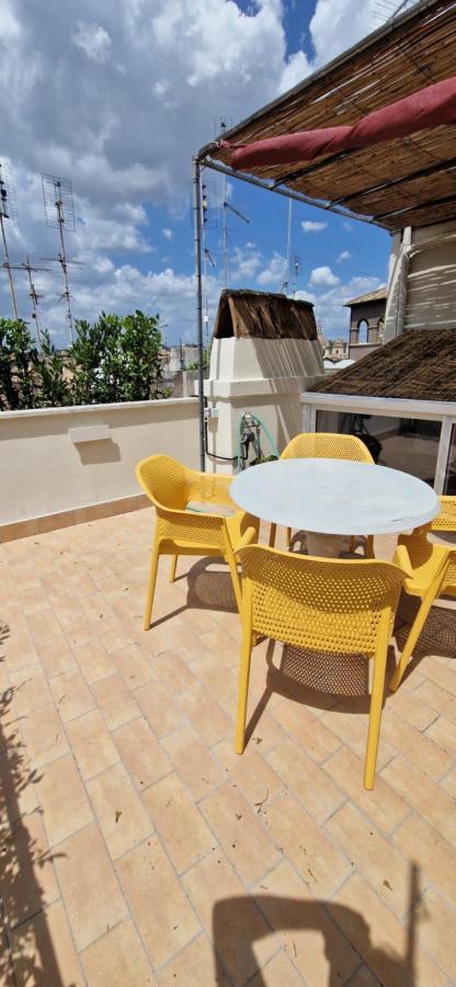 ローマRaffaello Terrace - Near Piazza Navonaアパートメント エクステリア 写真
